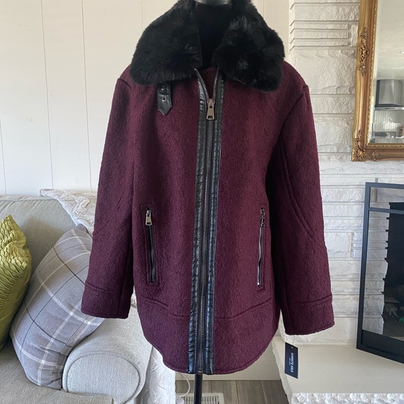NWT Kenneth Cole wool faux fur collar burgundy women’s coat size large. - Picture 6 of 16